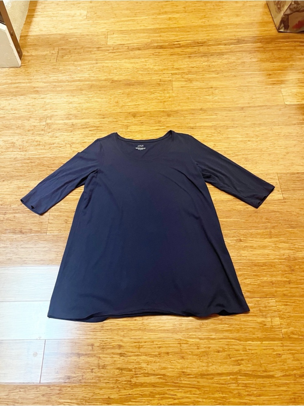 J. Jill Pure Jill ballet-sleeve tunic w/ 3/4 sleeves in Navy Blue. Size Large - Picture 2 of 13